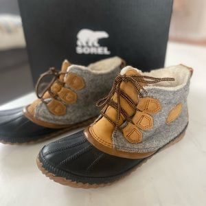 Sorel out n about boot. Size 9